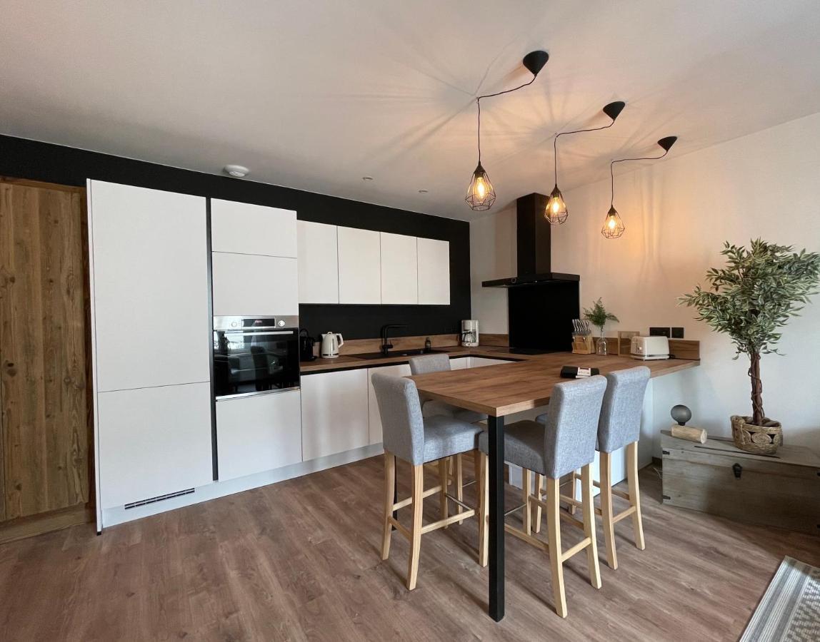 Appartement Tout Confort Haut De Gamme En Plein Centre Ville Жерарме Екстер'єр фото